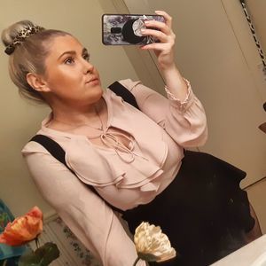 Meet your Posher, Victoria